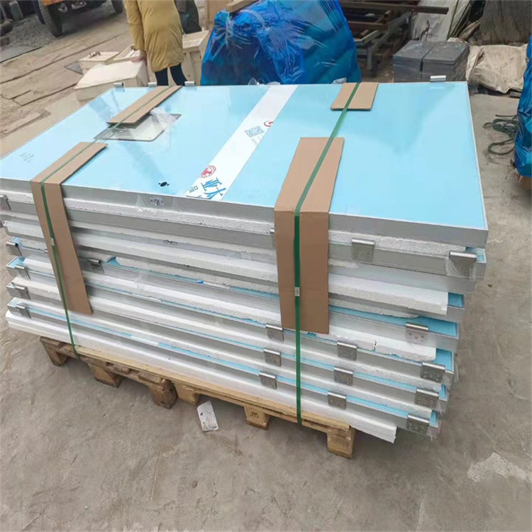 滁州工业防护先锋：定制化铅门解决方案全解析